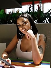 8 free voyeur pictures